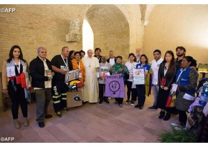 2014 oct Mouvements populaires pape